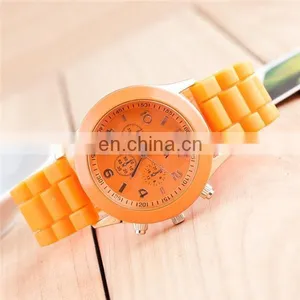 2014 China Supplier Big Dial Custom Digital Silicone Watch thumbnail-2