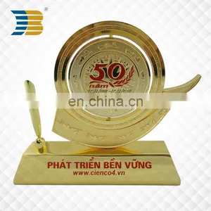 Super Quality Custom Metal Souvenir Trophy thumbnail-3
