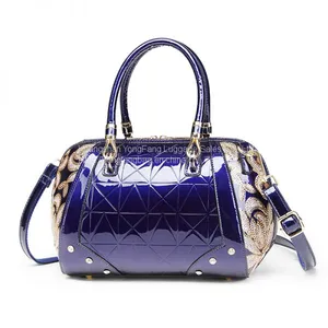 New Wave Korean Version of the Wild Messenger Shoulder Bag thumbnail-1