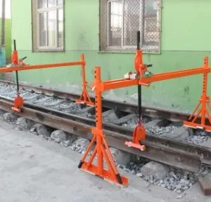 Gantry Crane Rail Changer thumbnail-1