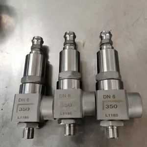 High Pressure ANSI Carbon Steel Flange Safety Valve for Industrial Pipeline thumbnail-5
