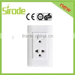 Plug Socket 3 Pin Output thumbnail-1
