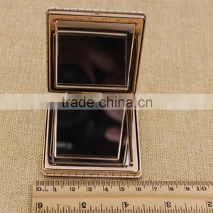 Customized Beautiful Gold Leather Cat Compact Mirror thumbnail-4