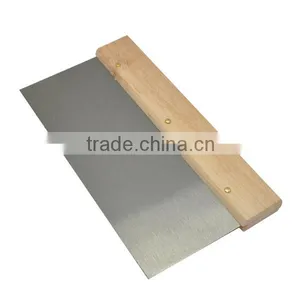 120mmSquare Scrapre With Wooden Handle, Carbon Steel Normal Polished Blade thumbnail-3
