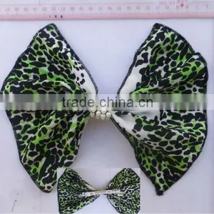 Newest Fabric Bow Barrettes thumbnail-1