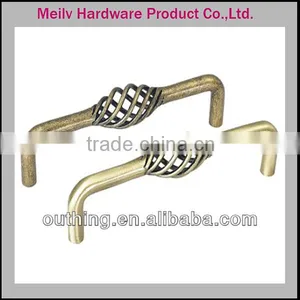 Zinc Alloy Classical Antique Furniture Cabinet Handle thumbnail-1