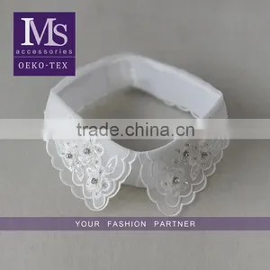 Customized White Organza Flower Embroidery Necklace, Crystal Rhinestone With Sequins Beaded Elegant Collars thumbnail-1