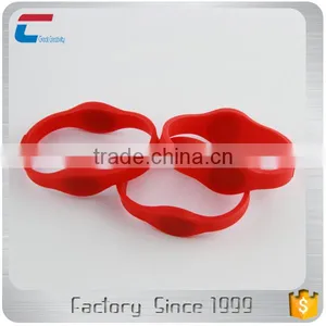 2017 New Wristbands Silicone UHF+HF Dual Frequency Rfid Silicone Wristband thumbnail-1