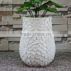 Hot Sale Flower Relief Polyresin Garden White Antique Pot Planter thumbnail-1