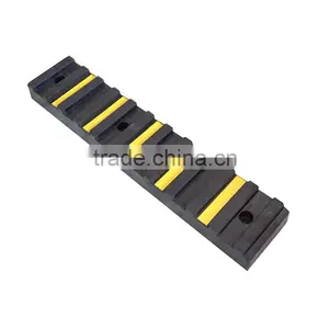 Factory Direct Supply High Quality Safety Flexible Rubber Corner Guards PS044 thumbnail-2