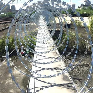 Barbed Wire for Farm Fencing, Galvanized 2.5mm, 4-Inch Spacing, Keeps Livestock Secure and Predators Out thumbnail-4