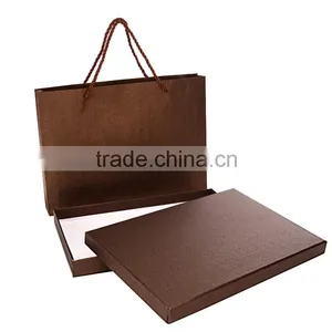 Custom Cardboard Paper Gift Packaging Box/Shipping Box. For Clothing. thumbnail-1