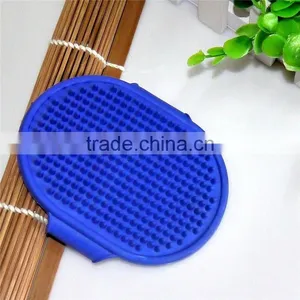 China Factory Sale Dog Pet Rubber Grooming Comb as Seen on tv thumbnail-1
