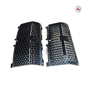 BYD Looks up at the Front Grille thumbnail-4