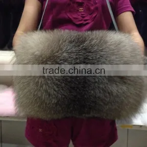 Stylish Raccoon Fur Handbag Silver Fox Fur Hand Warmer Animal Fur Purse And Wrist Warmer thumbnail-2