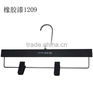 Fashion Plastic Pant Luxury Rubber Plastic Bottom Hanger thumbnail-1