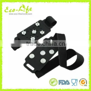 Wholesale Outdoors Anti-skid Snow Climbing 5 Claws Silicone Ice Shoe Crampons thumbnail-1