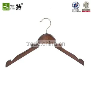 Used Clothes Hangers thumbnail-2