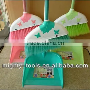 Broom and Dustpan Set thumbnail-1