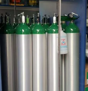 High Pressure 4 L 6 L 8 L Medical Aluminum Oxygen Cylinder thumbnail-1