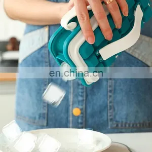 18 Grid Ice Ball Maker Kettle Kitchen Bar Accessories Gadgets Creative Ice Cube Mold 2 In 1 Multi-function Water Bottle thumbnail-1