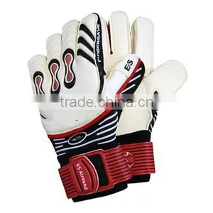 BEST GOAL KEEPING GLOVES thumbnail-1
