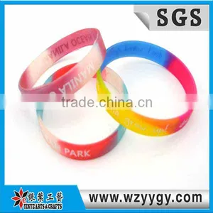 Gradual Change Color Wristband thumbnail-1