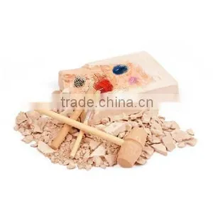 Deluxe Polished Gemstone, Rock and Mineral Treasure Dig Kit thumbnail-3