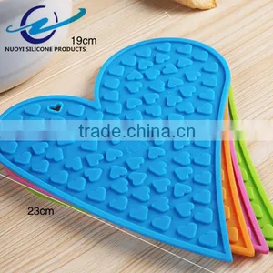 Heat Resistant Love Heart Shape Slate Silicone Mat thumbnail-3