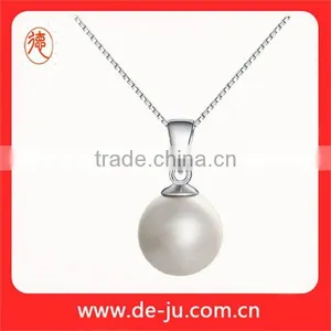 Simply Desgin Pearl Necklace thumbnail-1