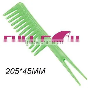 Plastic Comb thumbnail-1