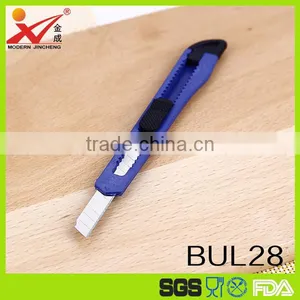 2017 Hot Sale Auto Retractable Safety Cutter Knife thumbnail-6
