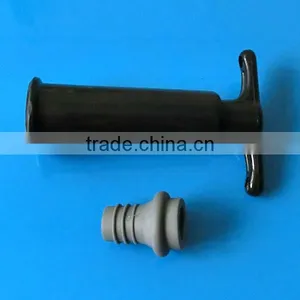 Wine Bottle Vacuum Sealer thumbnail-1