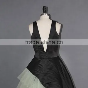 European Latest Style High Quality V Neck Wedding Dress thumbnail-6