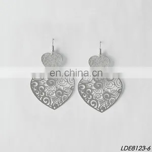 Filigree Earrings Metal Hollow Painting Heart Earrings thumbnail-4