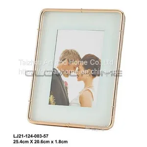 Custom Photo Frame Display thumbnail-1