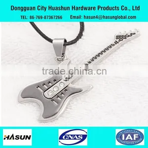 Factory Direct Sale Silver Diamante Guitar Shape Necklace Pendant thumbnail-1