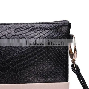 Fashion Women Designer Snake Grain PU Material Clutch Bag thumbnail-4