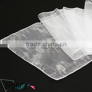Organza Table Runner thumbnail-4