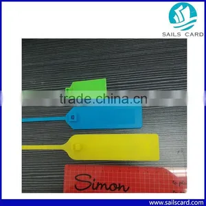 Long Read Range ISO18000-6C RFID Sealing Tag Zip Tie for Inventory thumbnail-2