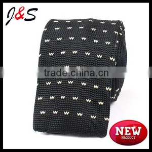 Knitted Tie With PINK Polka Dots KT043 thumbnail-3