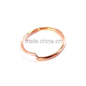 Best Price Stainless Steel Twisting Latest Gold Rings Design for Women thumbnail-3