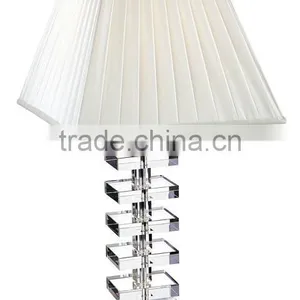 Elegant Bedside Hotel Table Lamp in Crystal thumbnail-1