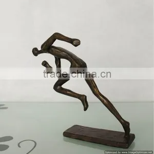 Running Metal Men Sculpture thumbnail-1