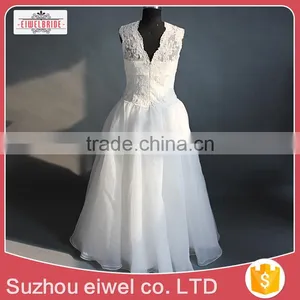 Applique Lace Deep V Neck Wedding Dress thumbnail-1