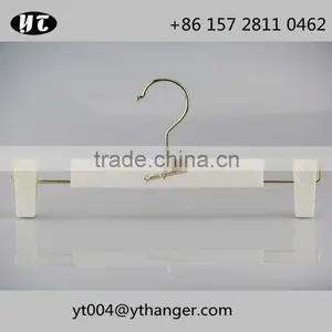 White Matched Set Hanger Plastic Hanger and Pants Hanger for Clothes thumbnail-3