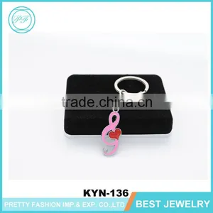 Yiwu Fashion Floating Retractable Note Shaped Beautiful Key Chain Wholesale For Women thumbnail-1