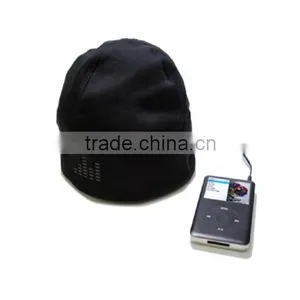 Uneed Winter Music Hat With Wired Earphone thumbnail-5