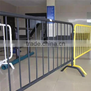 Metal Crowd Control Fence thumbnail-1