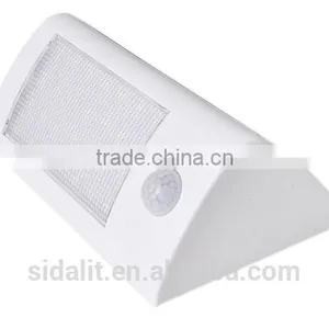 28 Led White Color Round Triangle Lampshade 2200mah Ni-MH Battery PIR Sensor + Light Control Solar Led Wall Light thumbnail-5